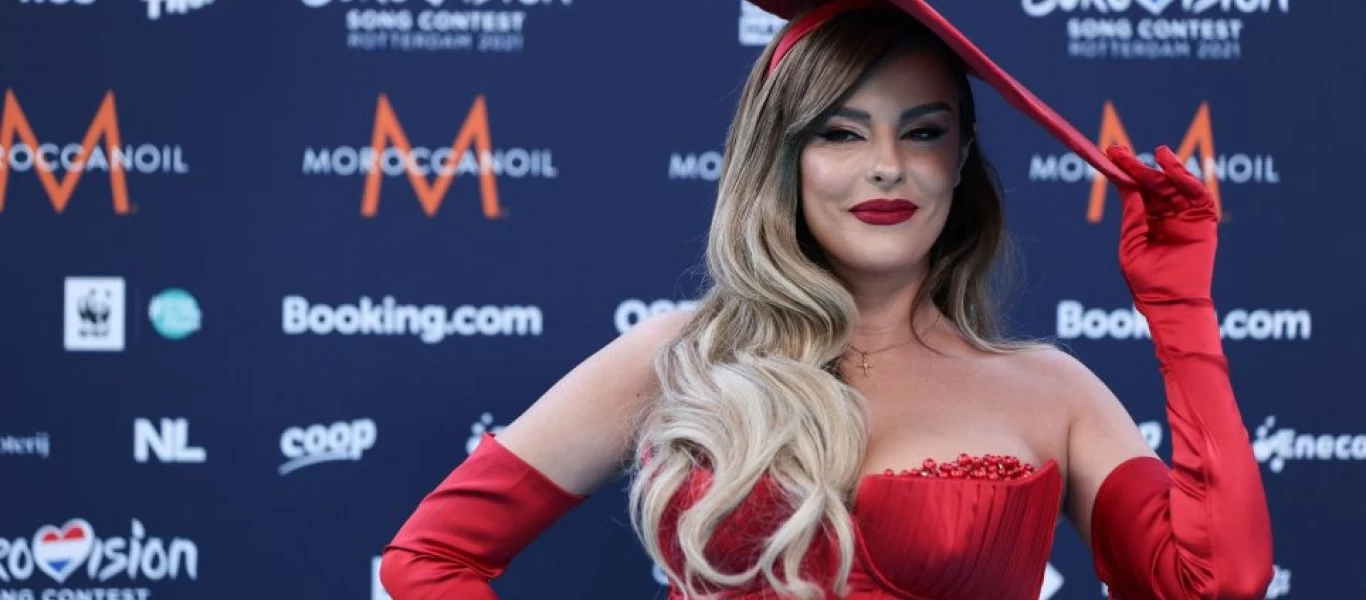 Eurovision 2021: Η εκπρόσωπος της Αλβανίας δηλώνει ότι έδειρε δυο Ελληνίδες που έβριζαν τη χώρα της (βίντεο)